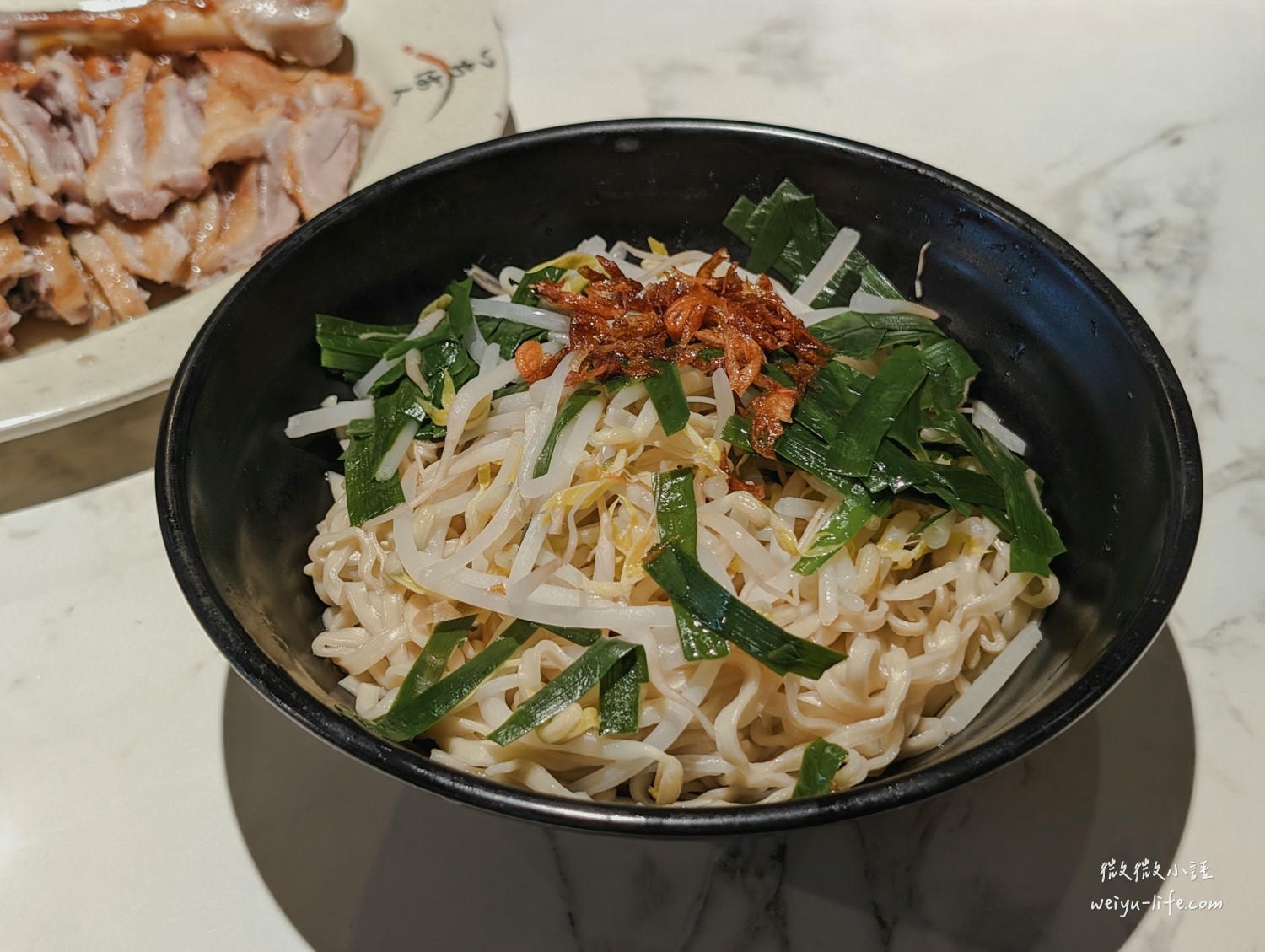 台北中山美食|阿城鵝肉 吉林店。連 5 年米其林必比登推薦!平價又好吃的台北鵝肉名店 - 第27張圖 阿城鵝肉 乾意麵 $50