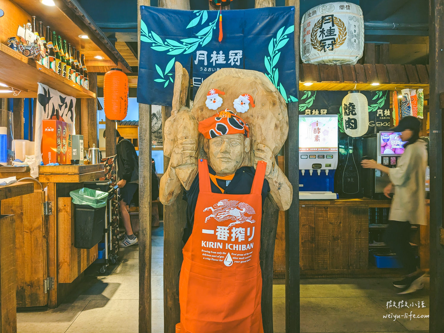 木村堂-燒肉食べ放題（平鎮店）入口處有特色的日式木雕