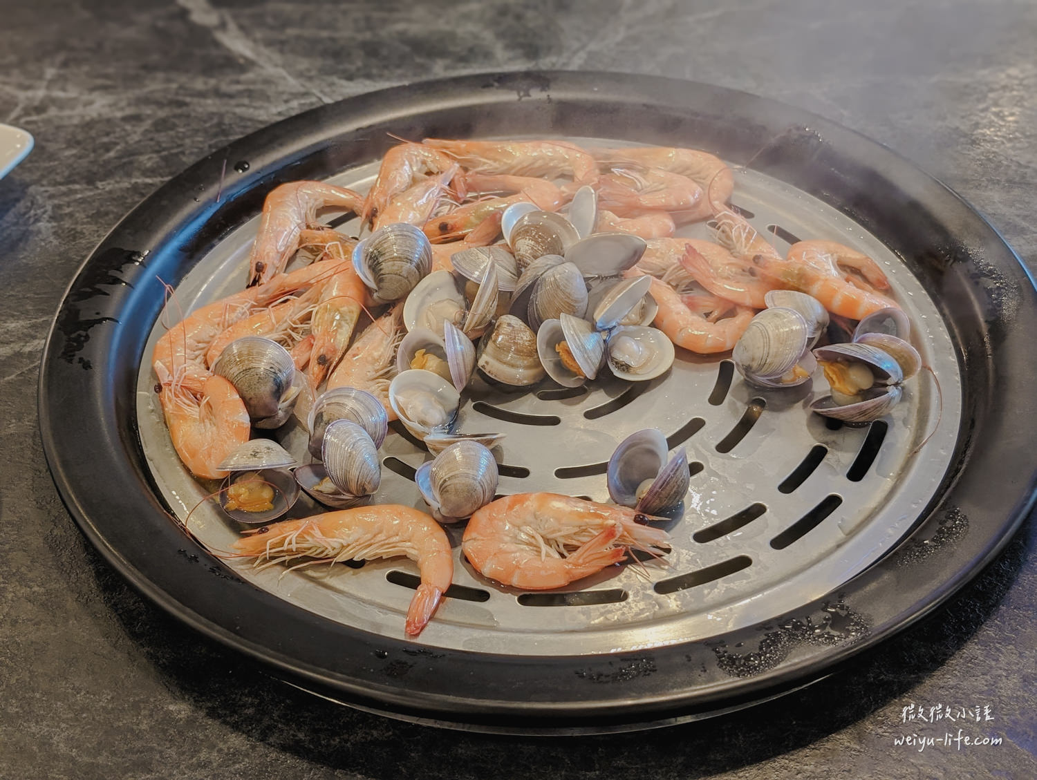 漉海鮮蒸氣鍋雙人豪華套餐鮮活海蝦 300g、季節貝類 300g