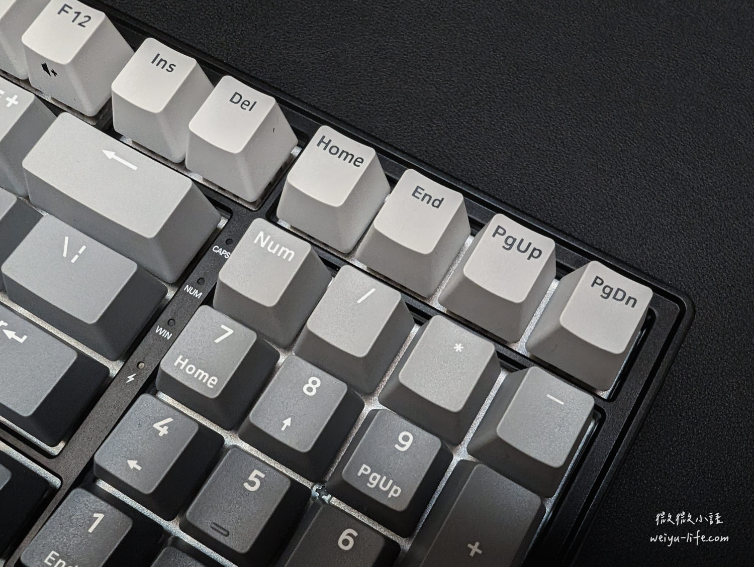 波軍 POJUN PK02 PRO 機械式鍵盤淺霧黑