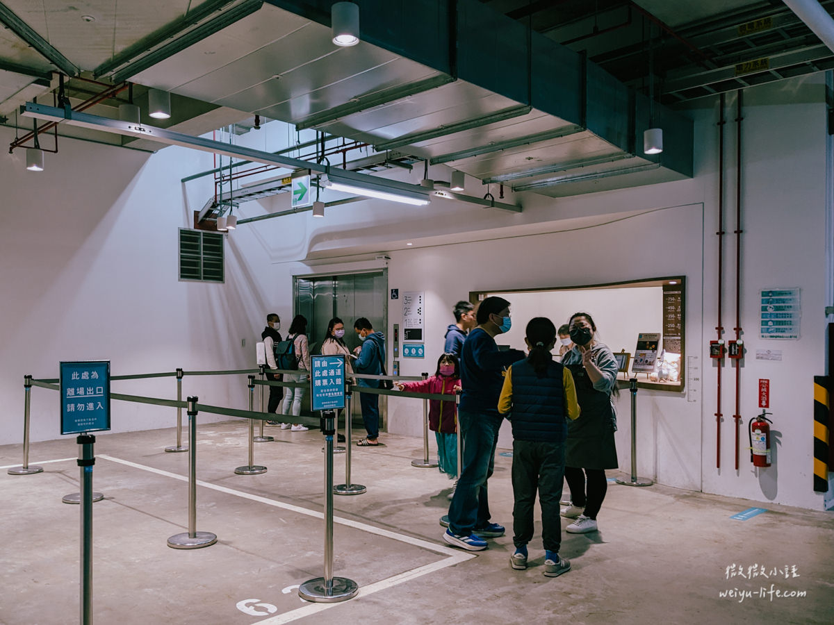 桃園龍潭景點|雄獅文具想像力製造所.最美觀光工廠!透過 8 大展區激發孩子的色彩創造力 - 第3張圖 雄獅文具想像力製造所B1售票處